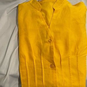 Yellow button up short sleeve size M/sm  Jenny nan